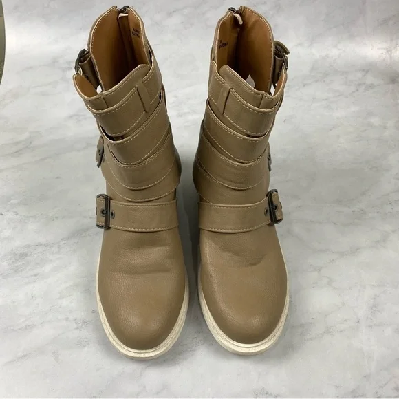 Dollhouse Women's Mummy Chunky Buckle Heeled Ankle Winter Boots Tan White Size 6 - Picture 7 of 7